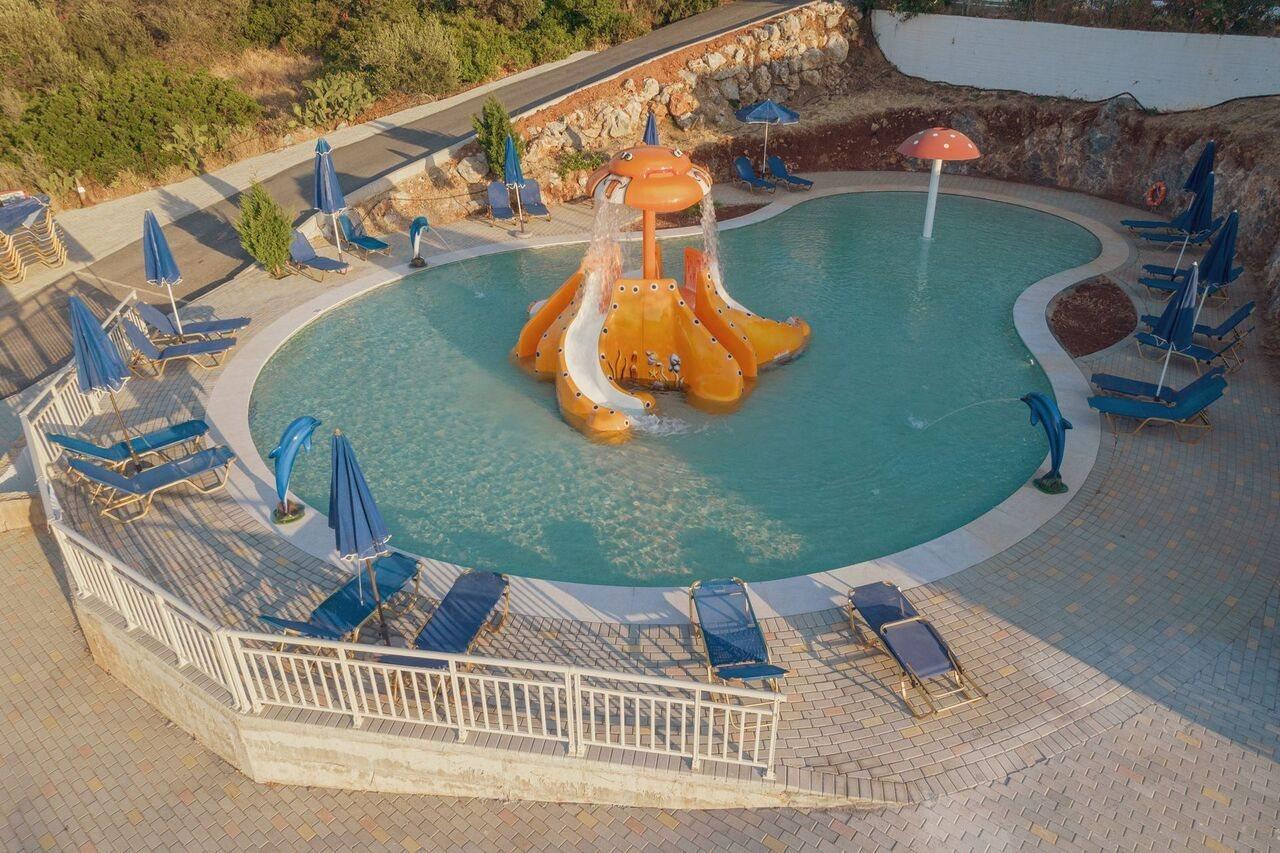 הרסוניסוס Cretan Seaside Boutique Hotel מראה חיצוני תמונה