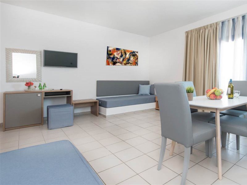 הרסוניסוס Cretan Seaside Boutique Hotel מראה חיצוני תמונה